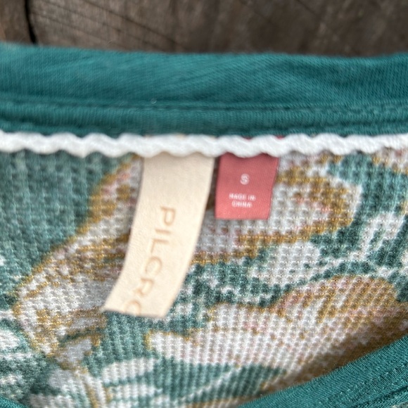 Pilcro Green Gold Henley - Picture 3 of 6